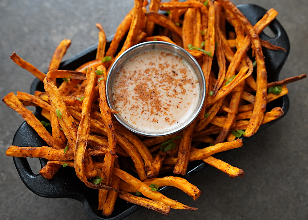 Air Fryer Sweet Potato Fries With Hot Honey Chipotle Dipping Sauce – Hoff & Pepper